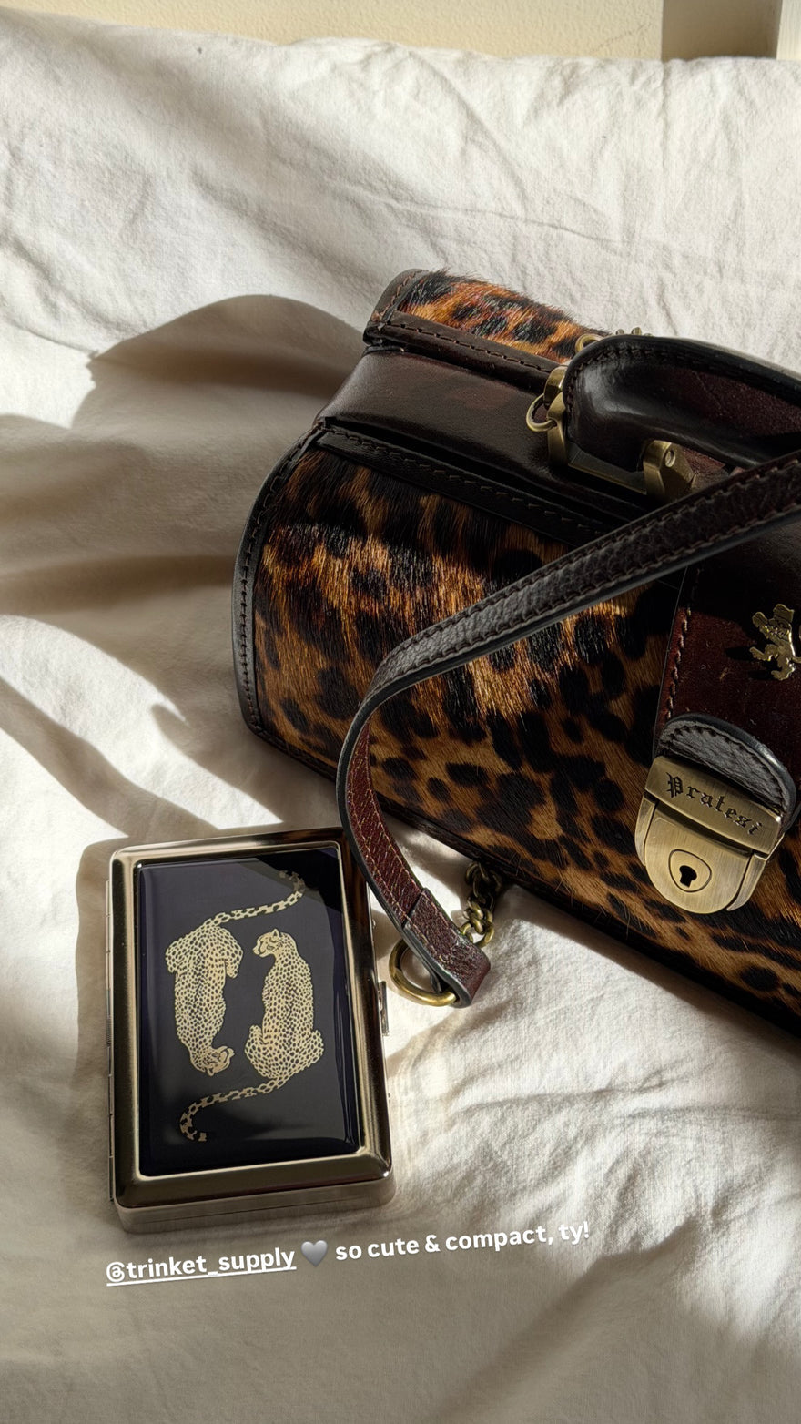 Trinket Supply cardholder reference image 1